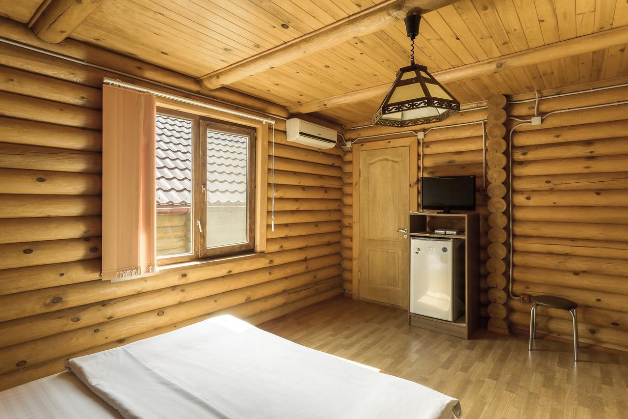 Ensenada Hotel Hrybiwka Zewnętrze zdjęcie