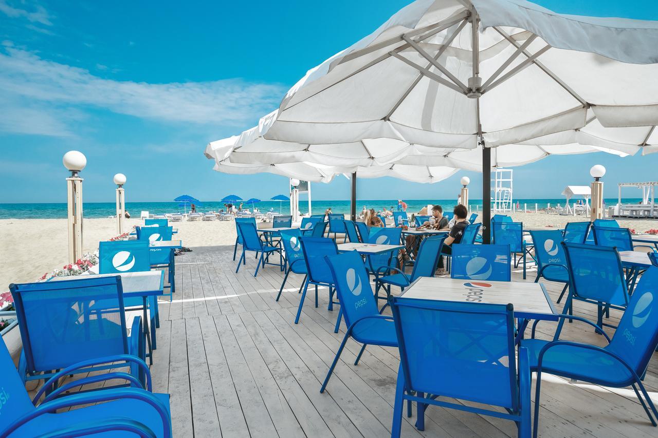 Ensenada Hotel Hrybiwka Zewnętrze zdjęcie